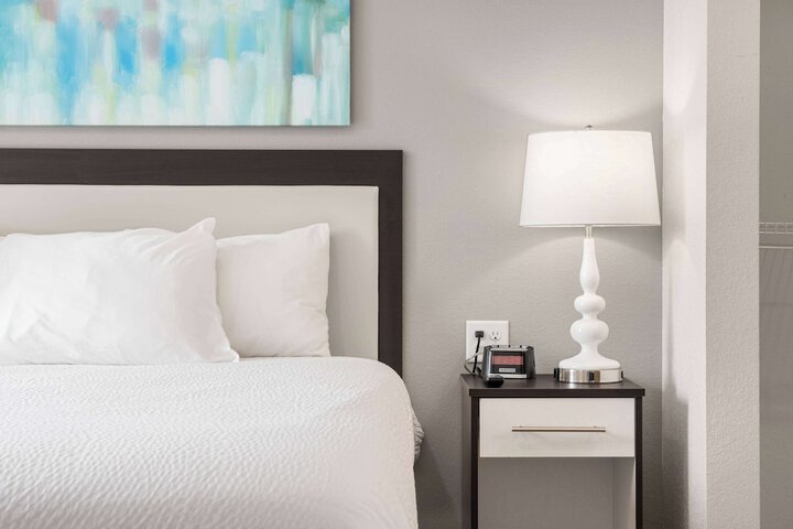 WaterWalk Extended Stay by Wyndham Minneapolis - Plymouth