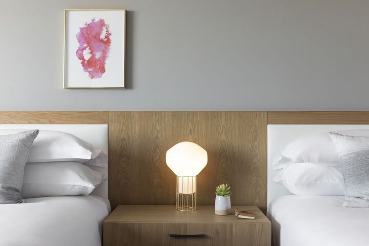 Room 83 of 179