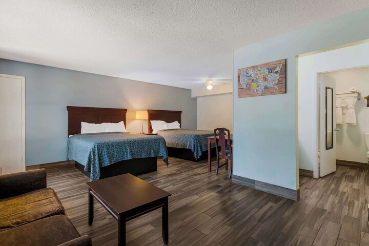 Room 28 of 46