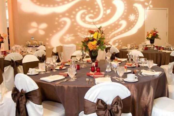 Ballroom/Hall 37 of 47