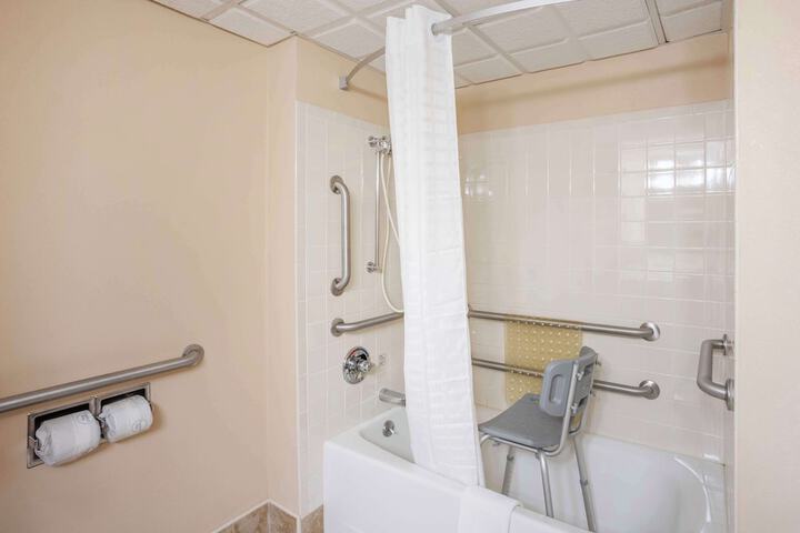 Room 20 of 61