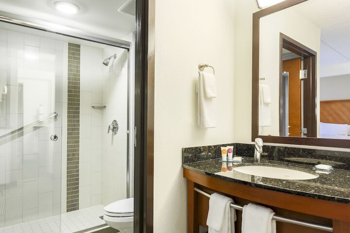 Room 14 of 25