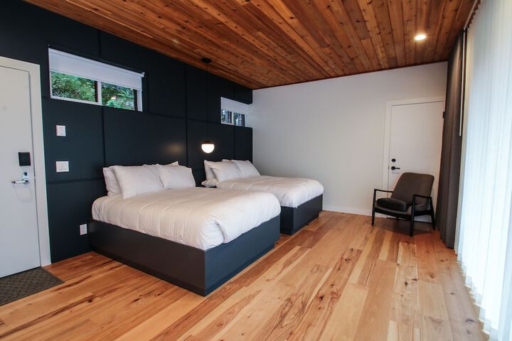 Room 16 of 51