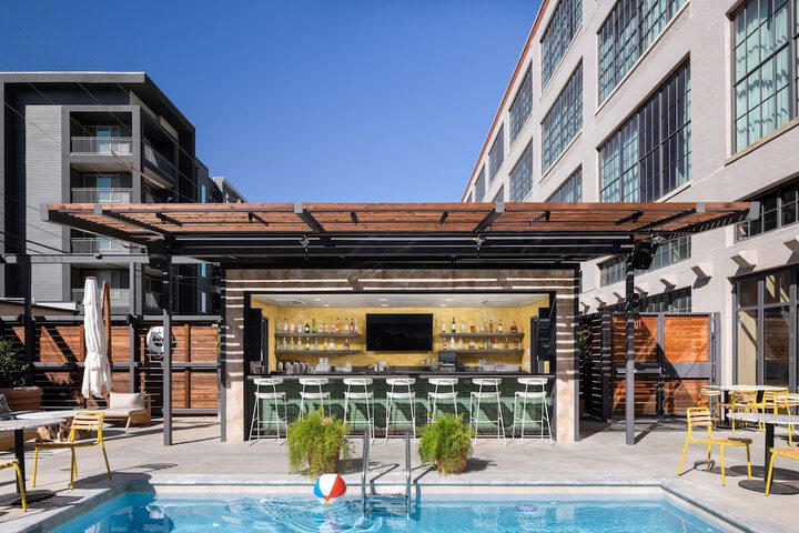 Pool 4 of 61