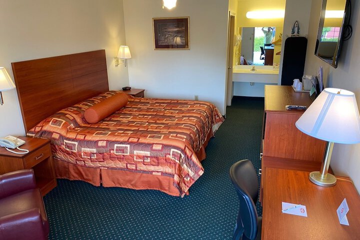 Country Hearth Inn & Suites Union City