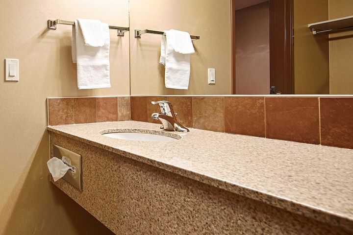 Best Western Diamond Inn