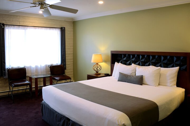 Room 26 of 37