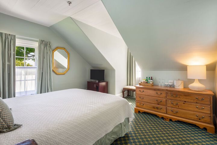 Room 20 of 74