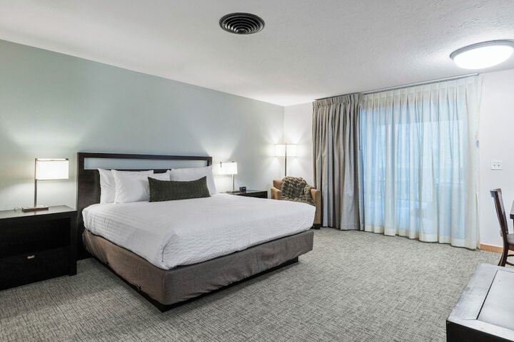 Room 32 of 58