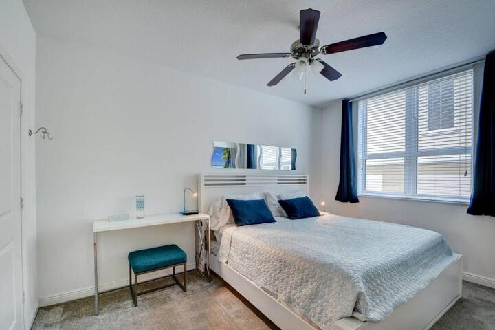 Amazing one-bedroom in Casa Costa!BEACH PASS INC!