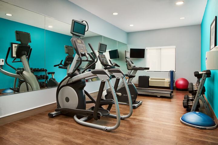 Holiday Inn Express Hotel & Suites Panama City-Tyndall by IHG
