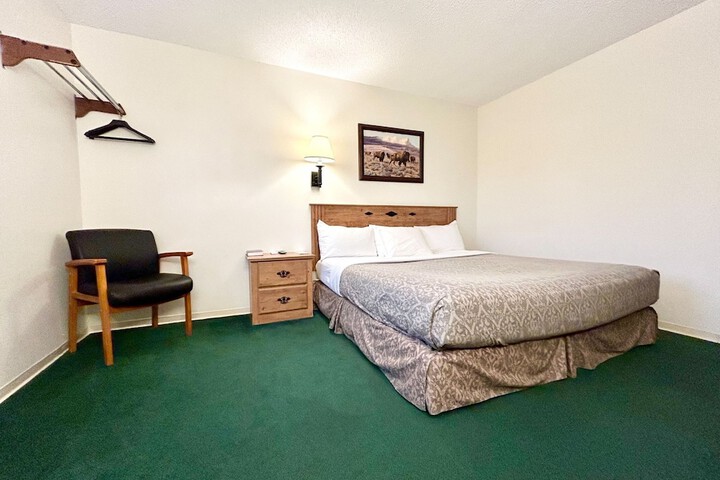 Room 6 of 20