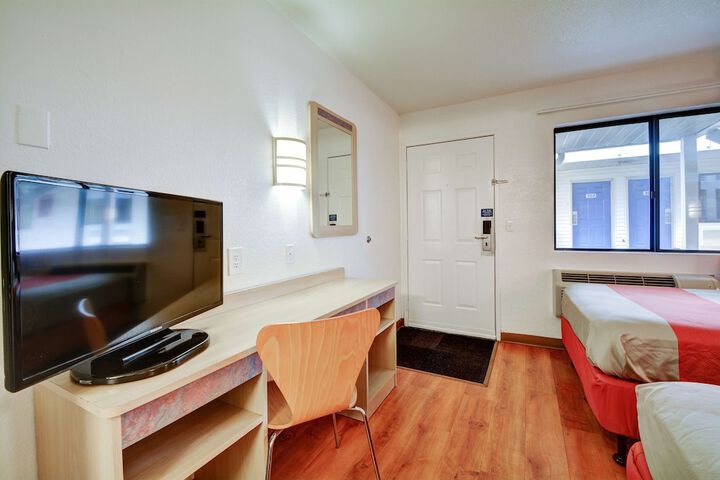 Motel 6 Southington CT - Hartford