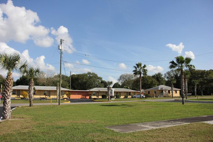 Property Grounds 27 of 30