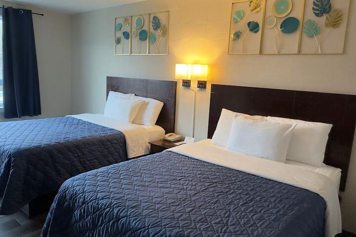 Town Centre Inn - Parry Sound