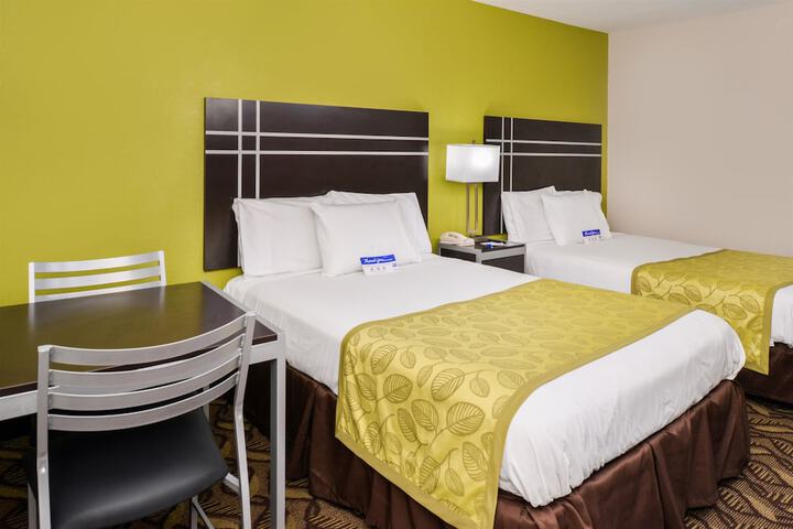 Room 15 of 20