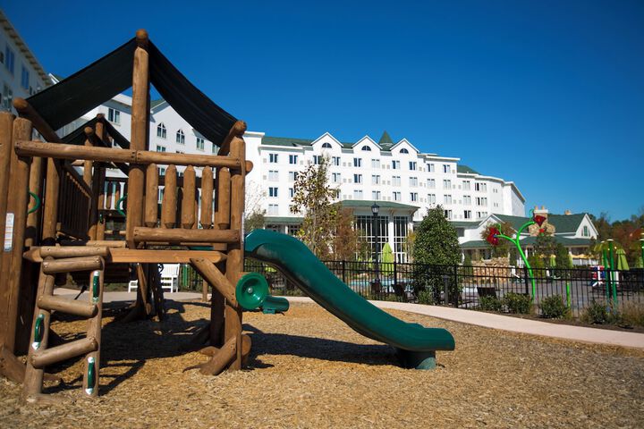 Dollywoods DreamMore Resort
