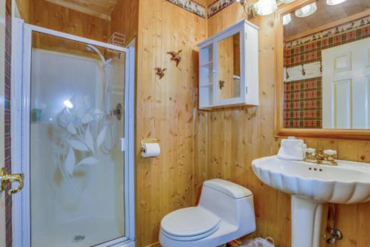 Red Stone Cabin
