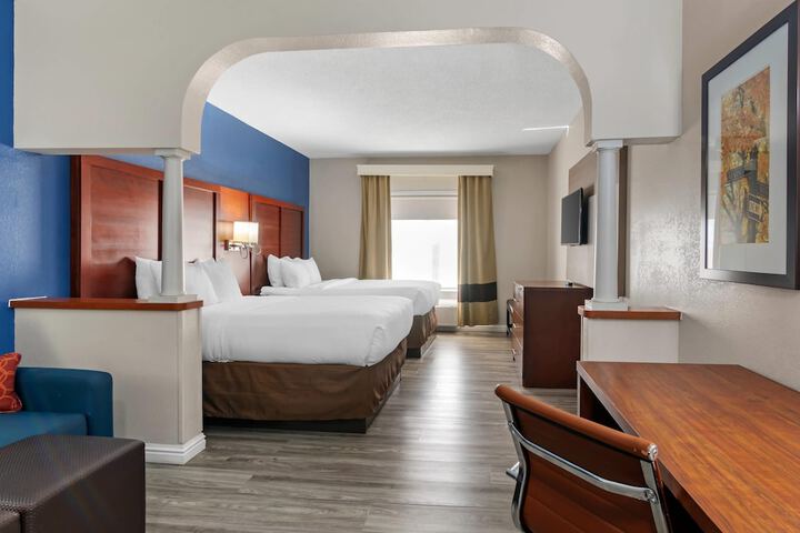 Comfort Suites St. Charles - St Louis