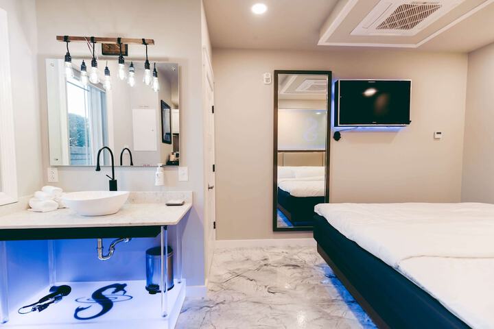 River Sirens Hotel