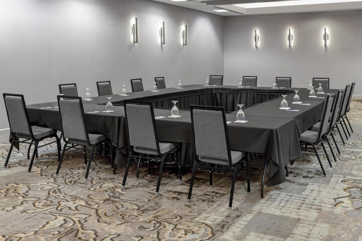 DoubleTree by Hilton Springfield