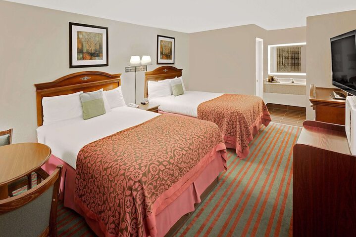 Room 21 of 31
