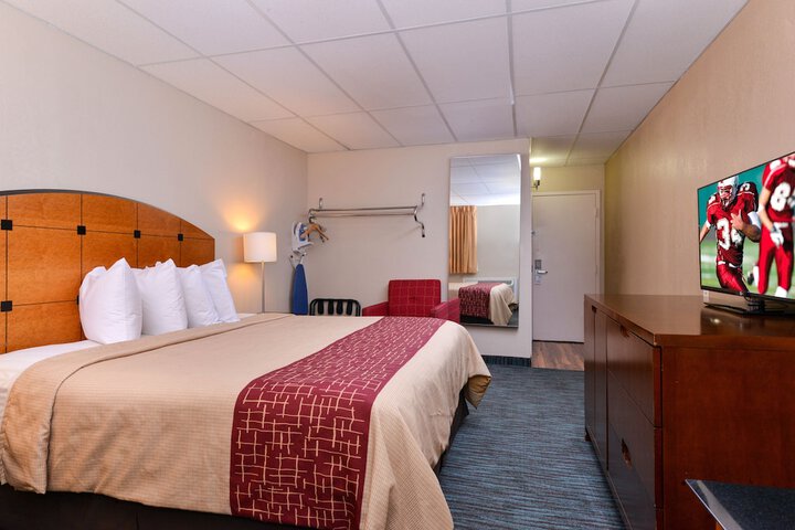 Room 7 of 26