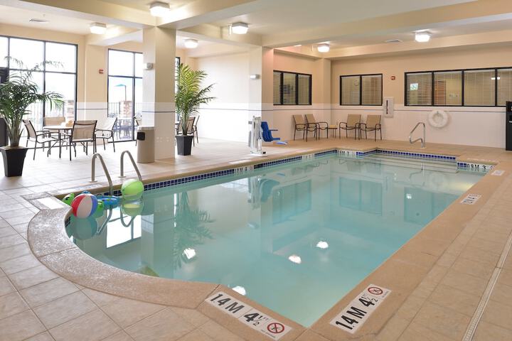 Pool 21 of 69
