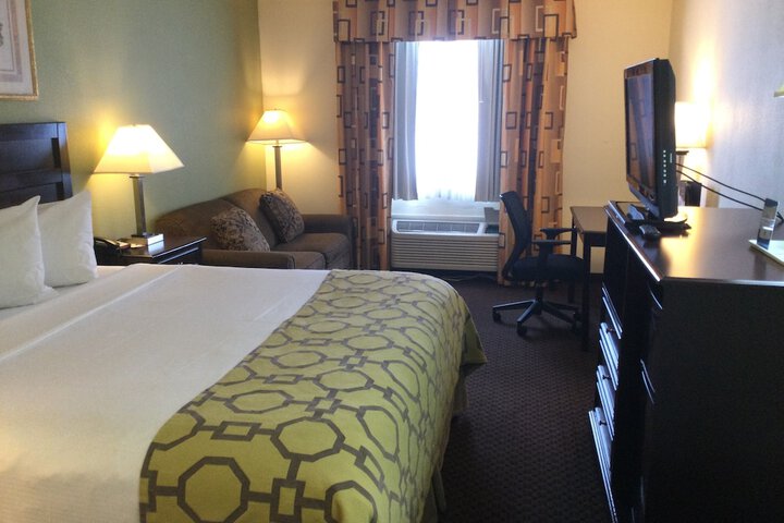 Room 14 of 33