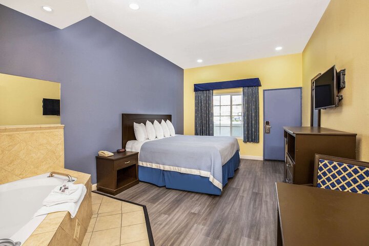 Days Inn by Wyndham Banning Casino / Outlet Mall