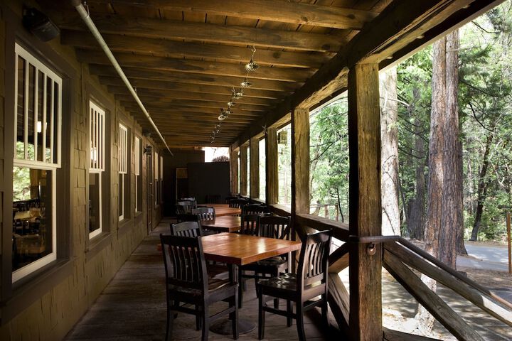 Dining 121 of 192