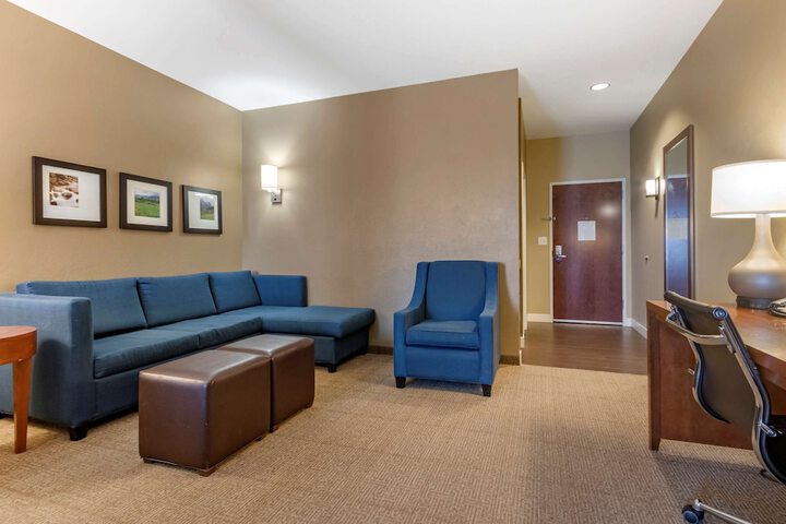 Room 21 of 36