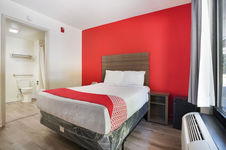 Room 21 of 30