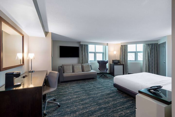 41 Lakefront Hotel Trademark Collection by Wyndham
