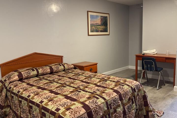 Palms Motel