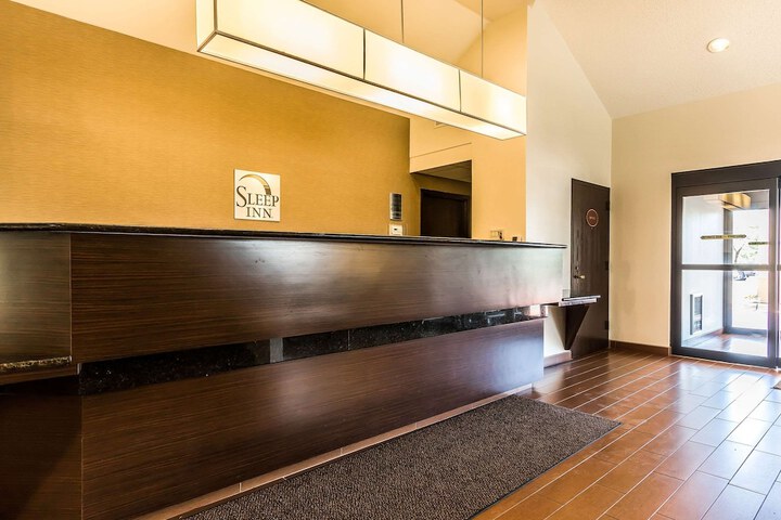 Hotel Interior 12 of 61