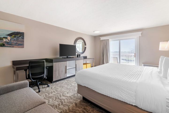 Ogunquit River Inn & Suites