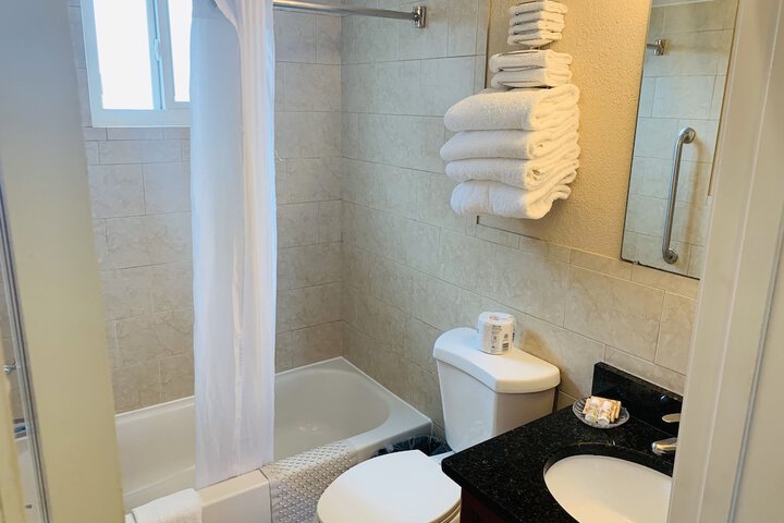 Room 18 of 31
