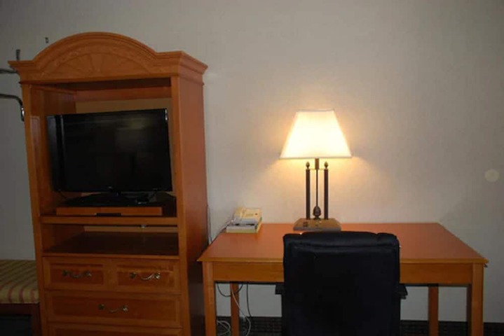 Room 14 of 17