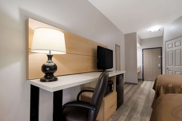 Room 15 of 30