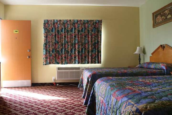 Four Corners motel