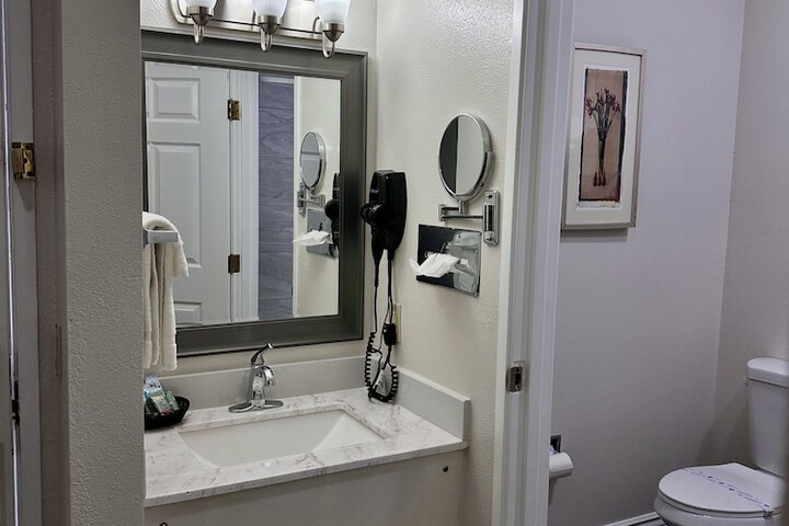 Room 19 of 21