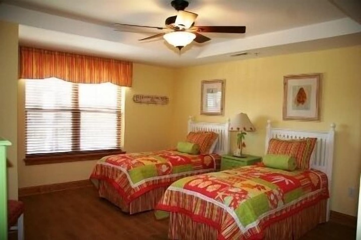 Room 27 of 90