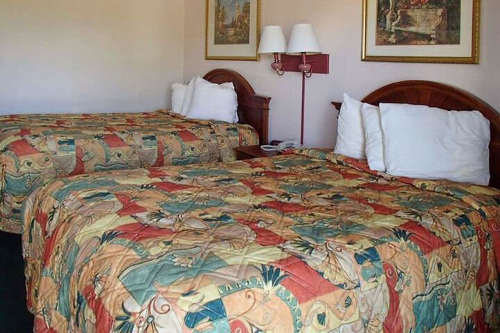 Rodeway Inn Leesburg Chain of Lakes