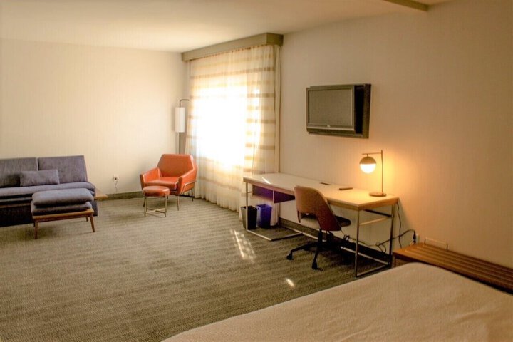 Room 22 of 65