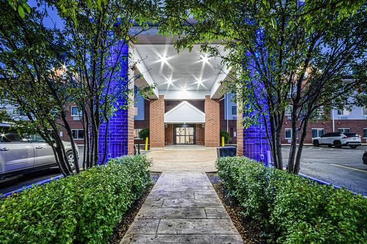 Holiday Inn Express Chicago NW - Vernon Hills by IHG