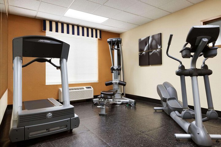Country Inn & Suites by Radisson Lexington, VA