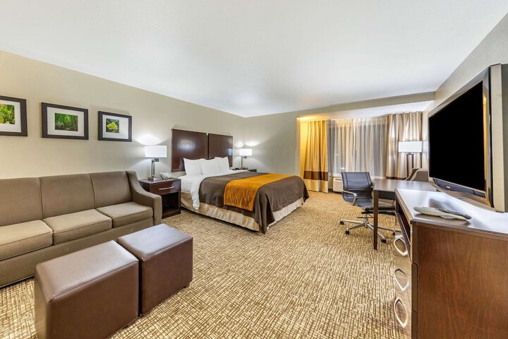 Room 26 of 38