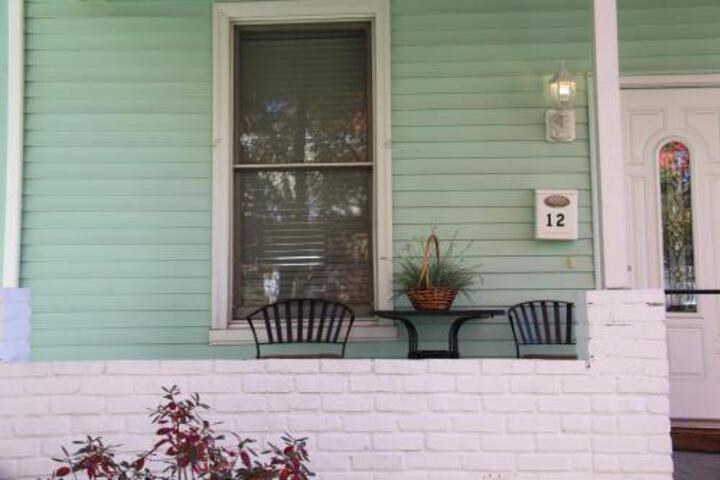 Quaint Duplex