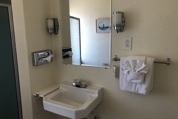 Room 61 of 78